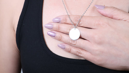 Stainless steel circle pendant with necklace